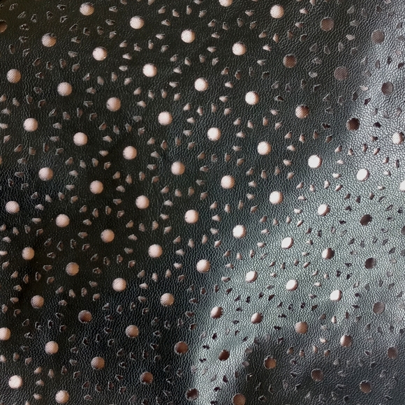 Ivy & Blu Women's Black Cut Out Vegan Leather Wiggle Shift Cap Sleeve Dress 4 - Picture 6 of 15